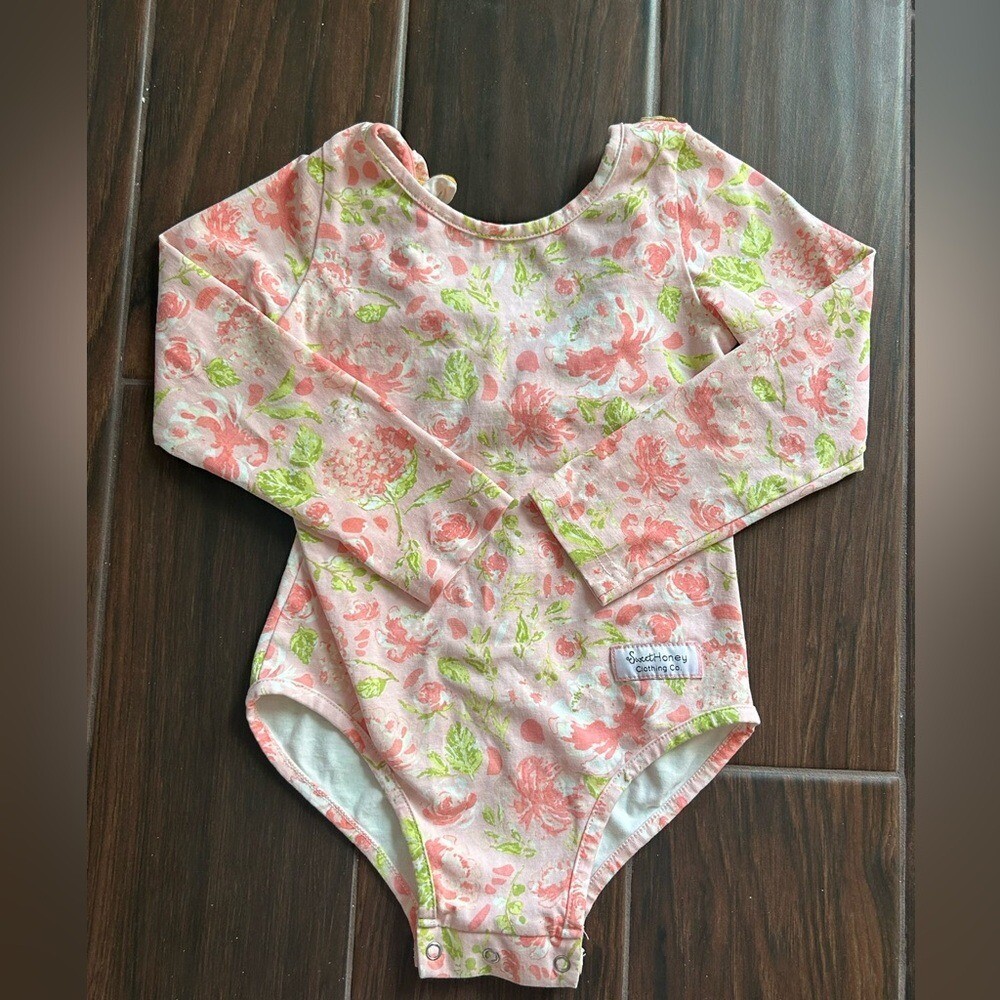 Picture 1 of 6