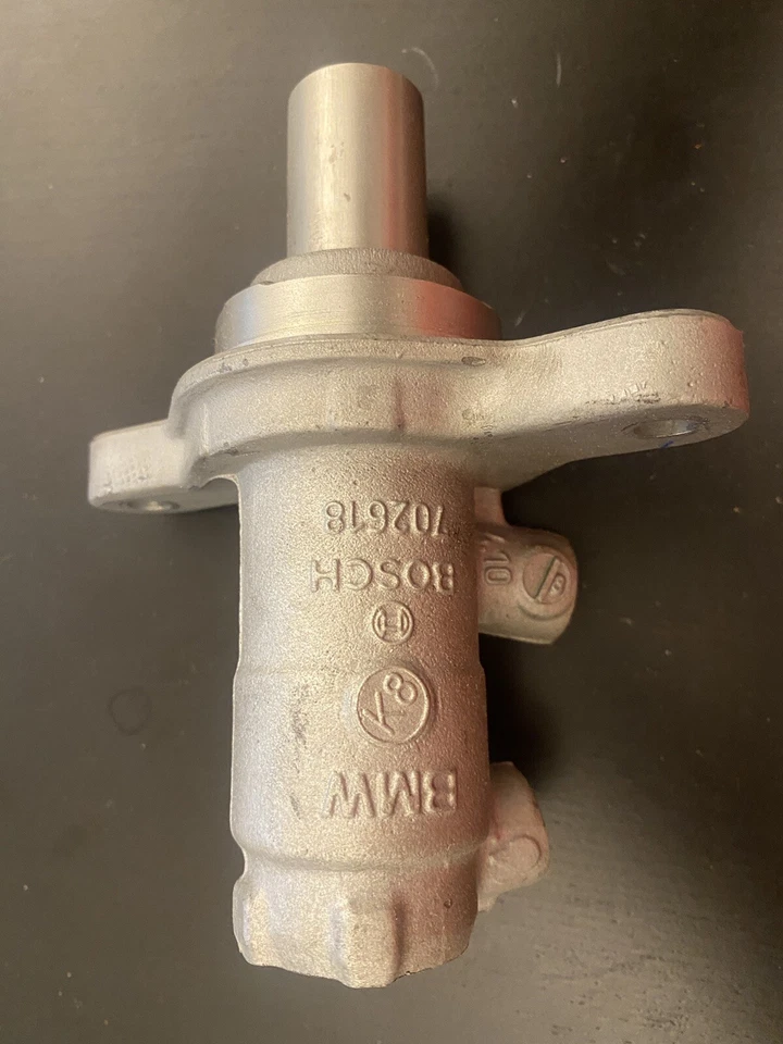 Cilindro maestro de freno reemplaza BMW OEM # 34336851095  Foto 2 de 4