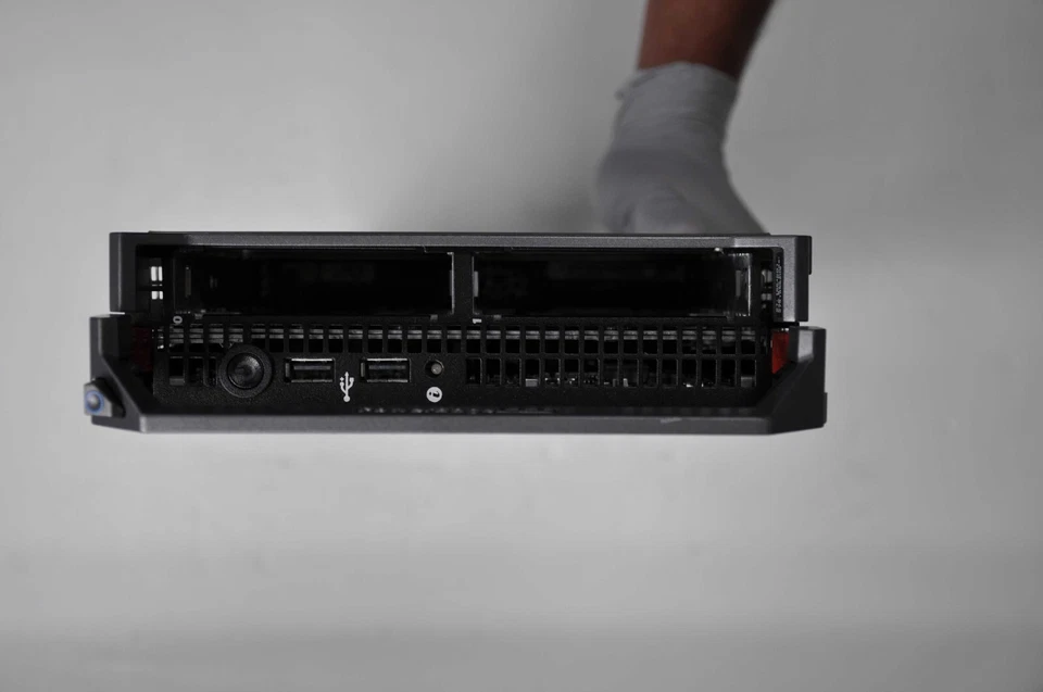 DELL  PowerEdge M600 Blade Dual Xeon E5405 4GB, Windows SRV 2003 XM755 - Image 4 of 4