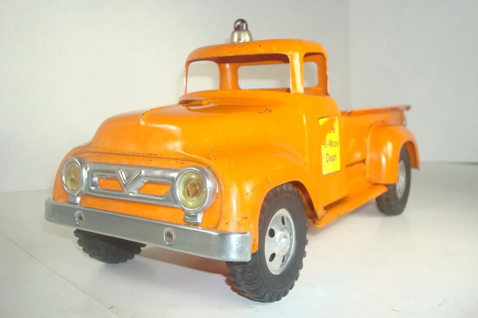 1957 TONKA STATE HYWAY ORANGE FORD #02 STEPSIDE BOX PICKUP TRUCK NICE ORIGINAL - Image 3 of 4