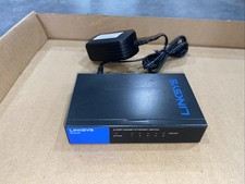 Linksys SE3005 5-port Gigabit Ethernet Switch w/Adapter