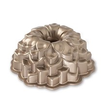 Nordic Ware Blossom Bundt Pfanne