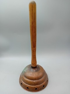 ANTIQUE VICTORIAN ERA COPPER & WOOD Washing Dolly / Posser 13" DENTED