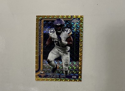 2025 Topps Chrome NFL Aaron Jones Sr. Minnesota Vikings Gold Geometric Refractor