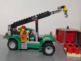 LEGO 7992 Container Stacker w/ Stickers Minifig City Crane Truck Unused