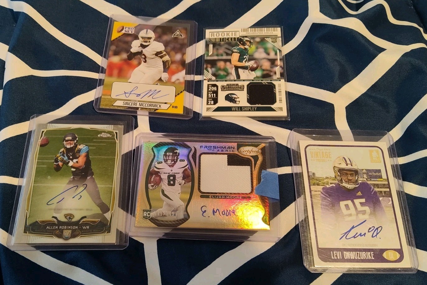 LOT OF 5 FOOTBALL AUTO AUTOGRAPH JERSEY CARDS ROOKIE #D RC PATCH | eBay