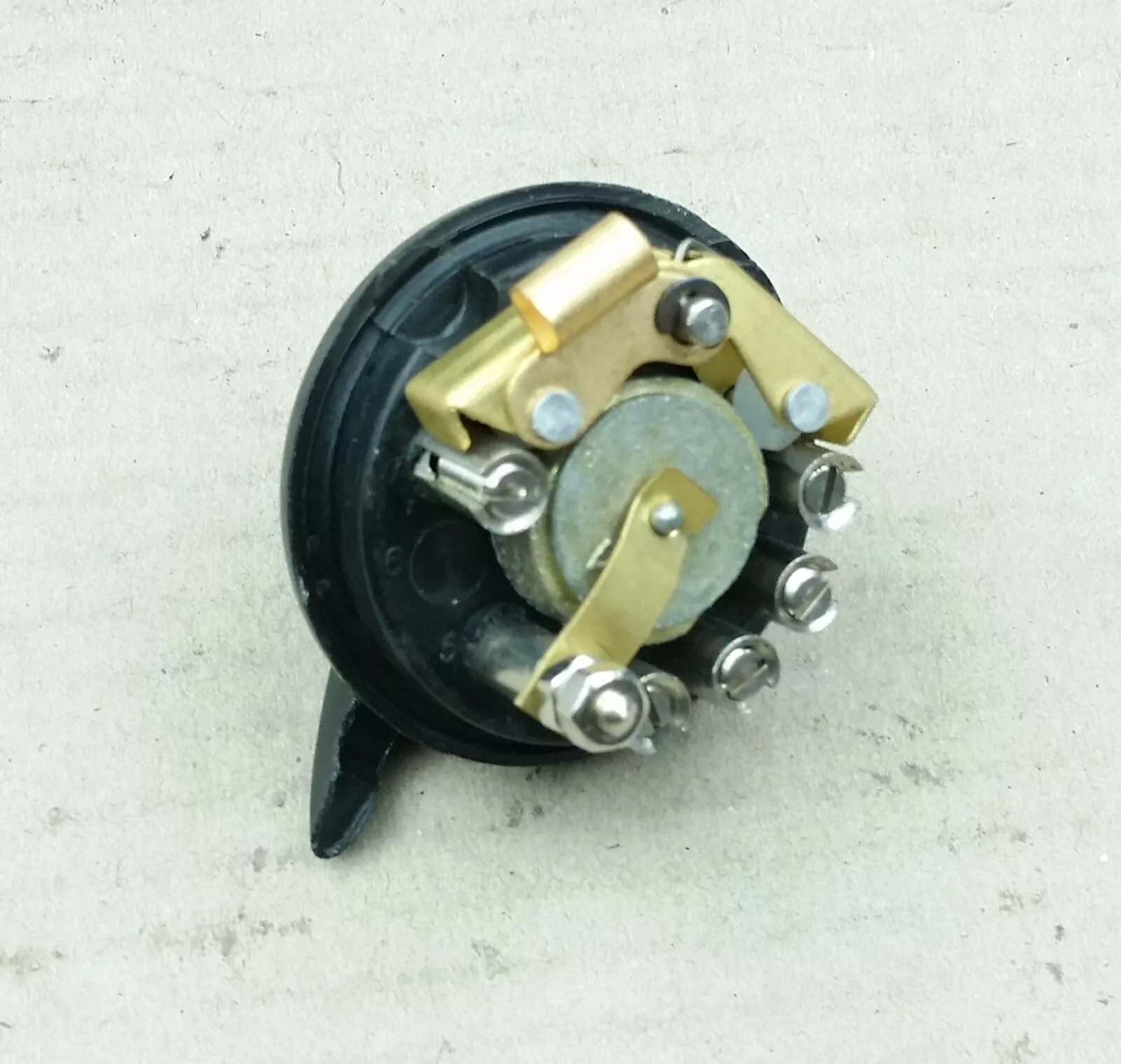Picture 3 of 5