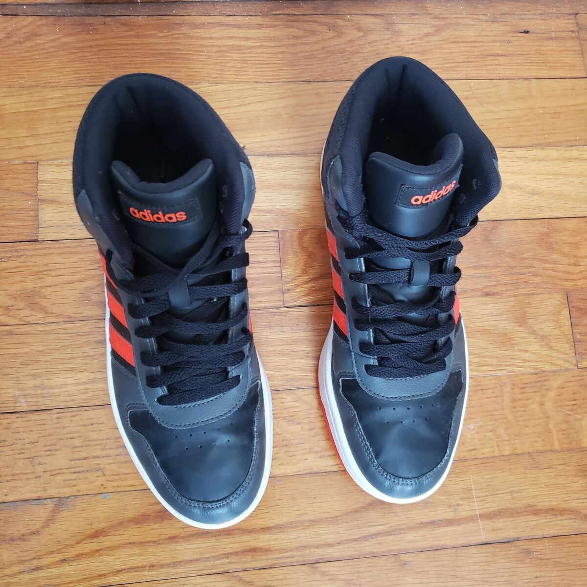 Adidas Hoops 2.0 Mid Mens Size 7 Black Red Basketball Shoes Adidas Hoops 2.0 Mid Mens Size 7 Black Red Basketball Shoes