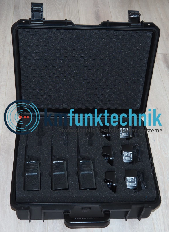 Motorola XT420 Set inkl. Koffer Set inkl. Koffer Lizenzfreie PMR446 Frequenzen - Bild 2 von 3