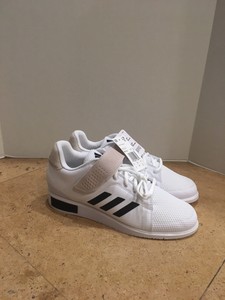 استوعب adidas power perfect iii 