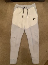 Nike Men’s Sportswear Tech Fleece Football Grey White Jogger Size XL CU4495-085