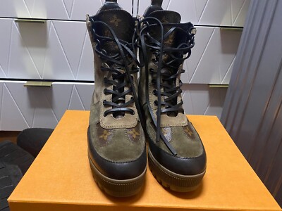 LOUIS VUITTON LAUREATE DESERT PLATFORM BOOT BEIGE/MONOGRAM LEATHER SIZE 6.5