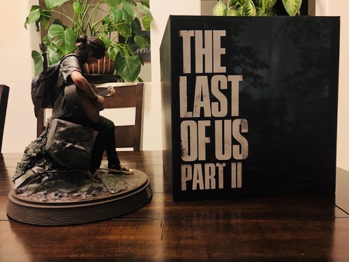 Figura estatua de Ellie The Last of Us Part II 2 edición oficial de coleccionista SIN JUEGO - Imagen 2 de 10
