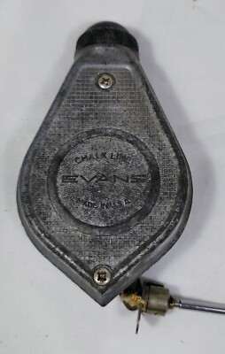 VINTAGE EVANS ALUMINUM CHALK AND PLUMB LINE