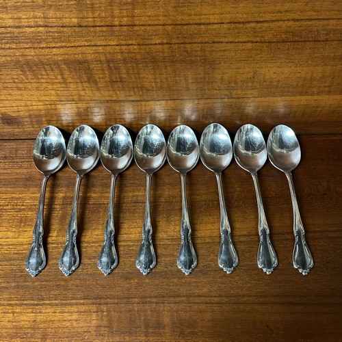 Oneida Oneidacraft Deluxe CHATEAU Stainless Flatware 8 OVAL SOUP SPOONS