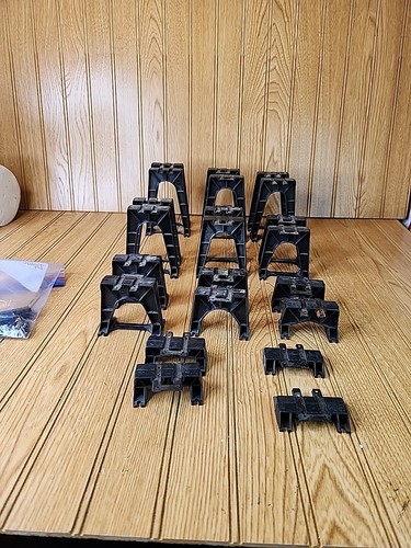 Lionel Graduated Trestle Set 110 6-12754 - 3/16"-4 3/4" 22 Pieces - Picture 2 of 2