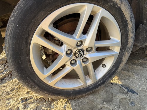 Used Wheel fits: 2020 Toyota C-hr 17x6-1/2 alloy 5 split spoke Grade B - Picture 16 of 24