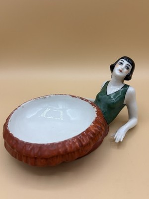 1920 s Reclining Flapper Girl Powder Puff Dish, D.R.G.M. 5859