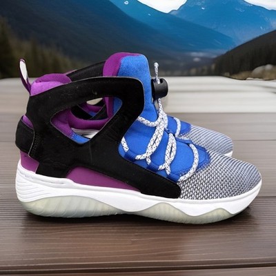 Nike Air Flight Huarache Ultra (880856 100) Basketball Shoes Size 6Y Woman s 7.5