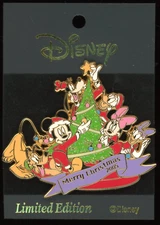 Japan M&P 2005 Fab 6 with Christmas Tree Goofy Pluto LE 900 Disney Pin 34998