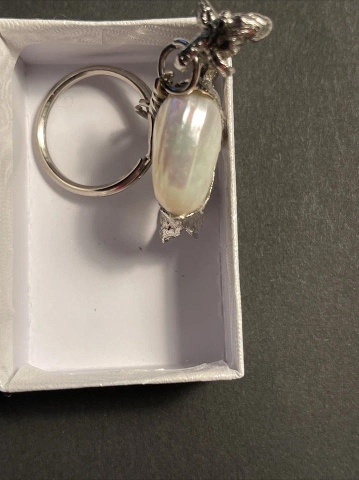 Camel Single shell Hump,Silver color metal Pendant Keychain Gift, new - Image 3 of 4