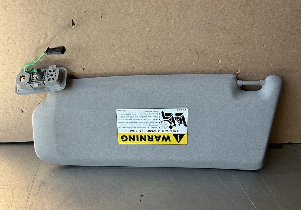 ✅Parasol gris iluminado Volvo V50 Rh 2007-2011 pasajero #1107 Foto 2 de 4