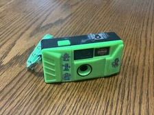 1992 Del Monte Corp the Chipmunks edition camera