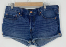 Women's Size W30 Levi's Medium Wash Denim Jean Shorts Button Fly, 1784