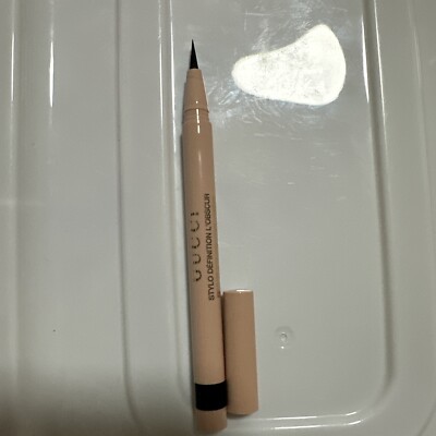 Gucci Stylo Définition l'Obscur Felt-Tip Eyeliner 01 EVE BLACK .5g / Tester Box