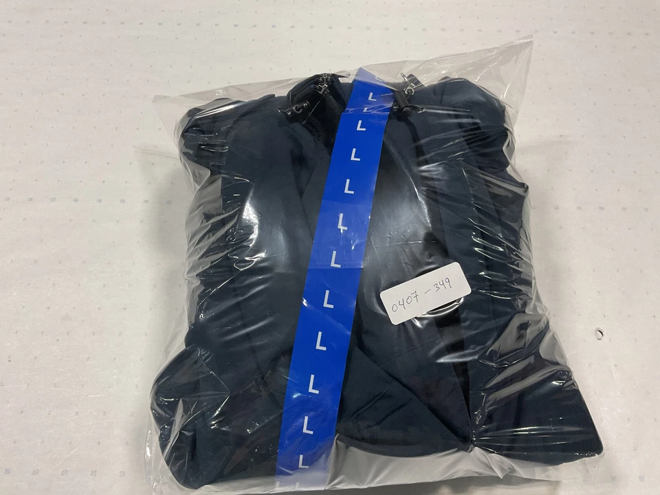 Weatherproof Men’s Navy Blue Insulated Jacket with Hoodie, Size L - Image 4 of 4