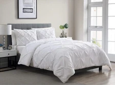 VCNY Home | Carmen Collection Duvet Cover 3 Piece Queen White