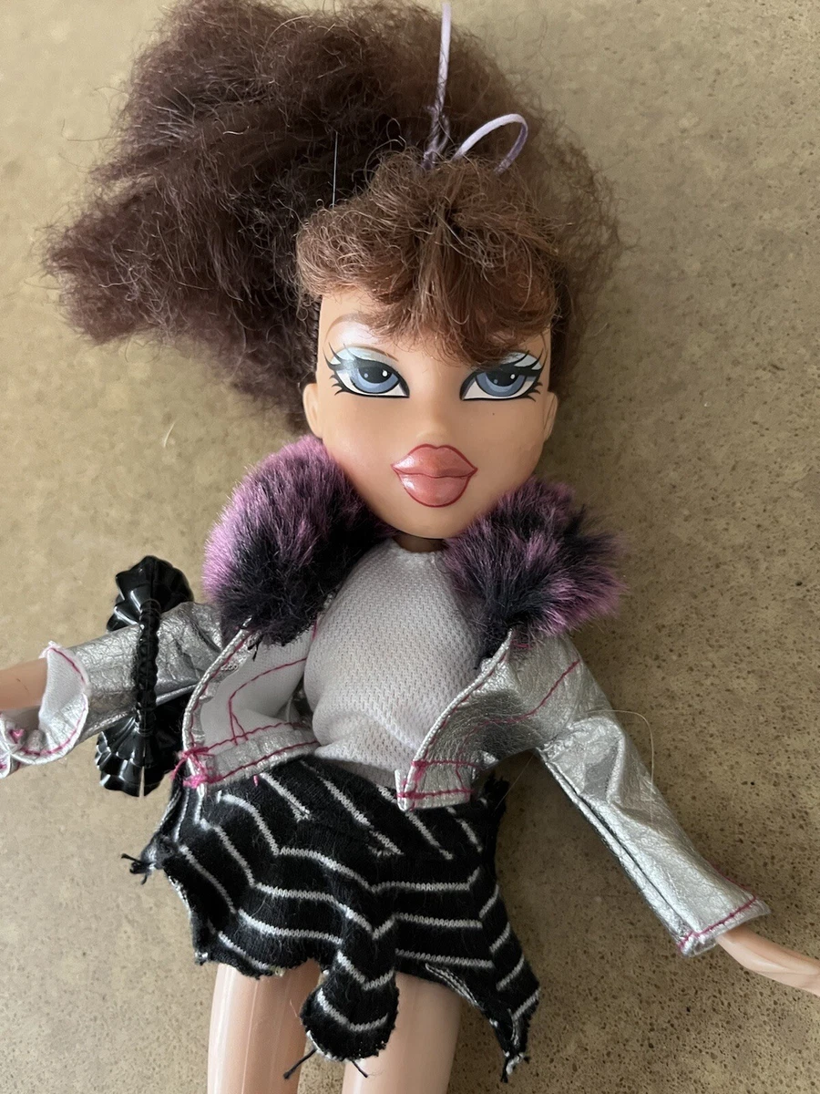 Bratz 2001 Style It Dana Doll With Non Original Outfit