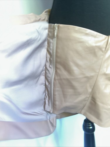 House Of CB Pink Faux Leather Zip Up Skirt With Button Accents Size L - Picture 3 of 4