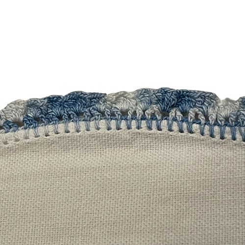 VTG Embroidered Blue Floral Table Runner Cornflower Aster Crochet Edge 37x15 - Imagen 15 de 18