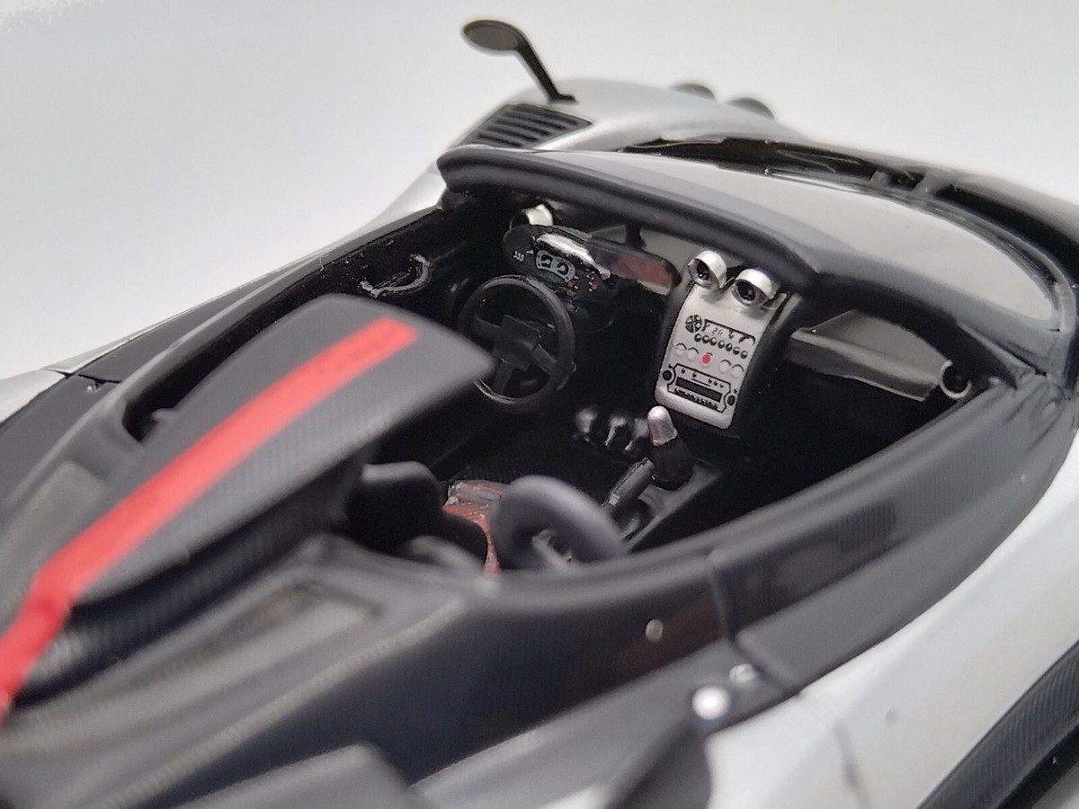 Spark 1/43 Pagani Zonda Cinque Roadster 2009. | eBay