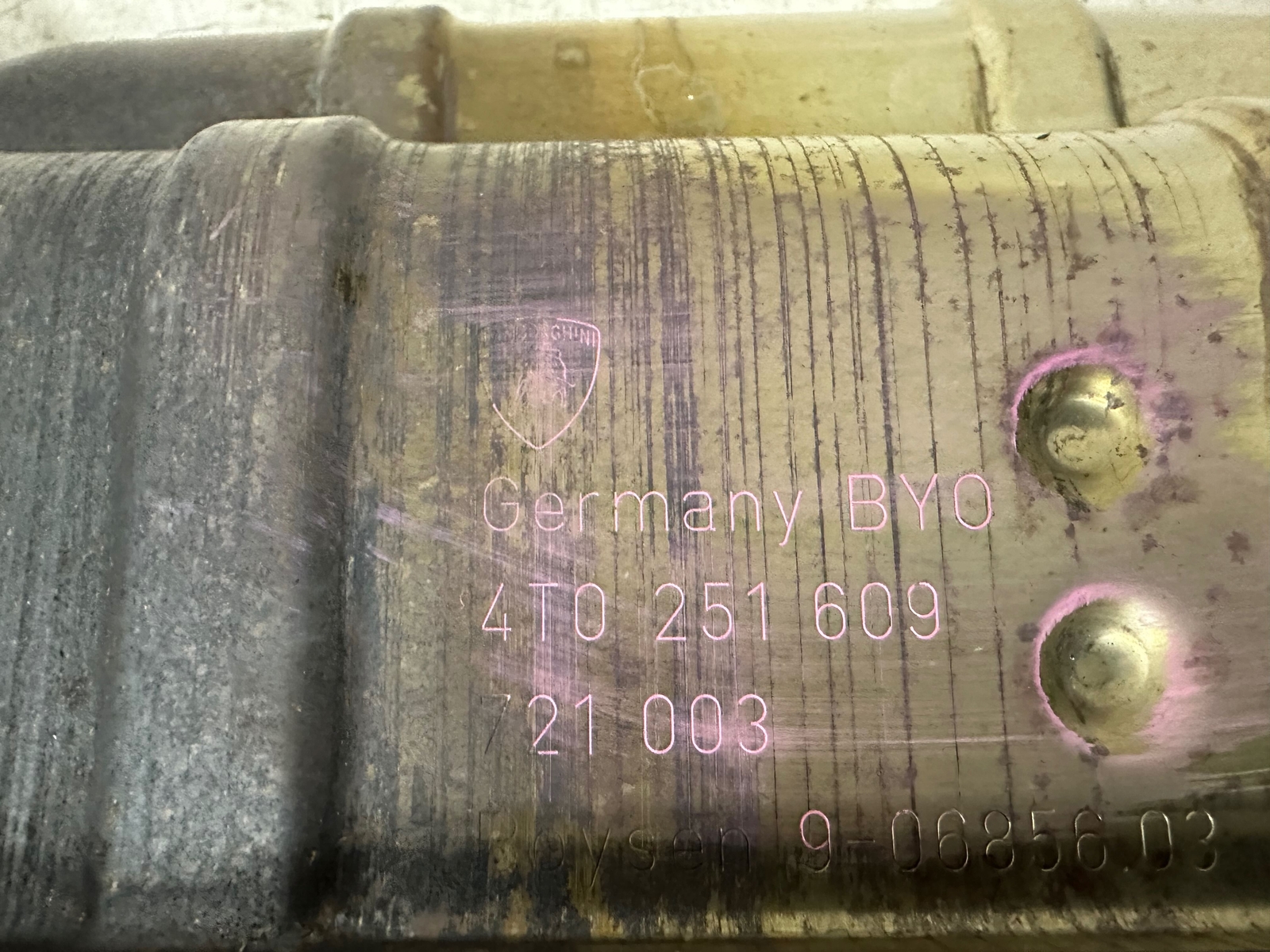 15-18 Lamborghini Huracan Exhaust Muffler Factory OEM 4T0 251 609