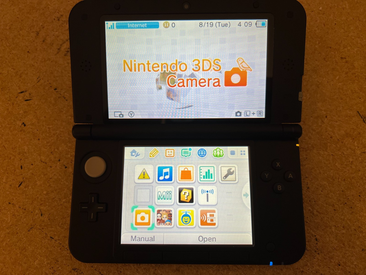 Nintendo 3DS XL Limited Edition Red Super Smash Bros Handheld