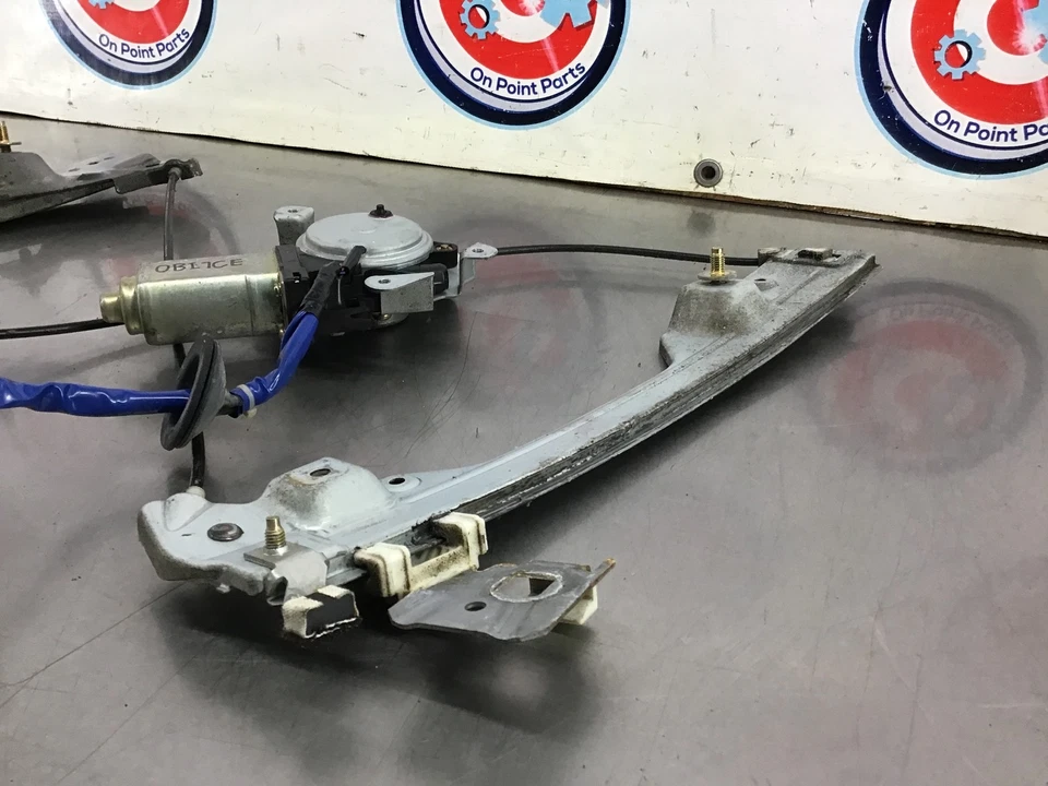 Motor regulador de janela direito do passageiro Nissan 350Z 2005 fabricante de equipamento original 12BI7CE - Imagem 2 de 4