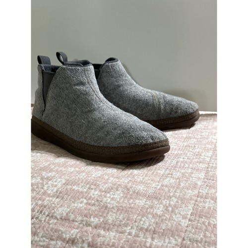 Chaco Revel Chelsea Gray Felted Wool Luvseat Booties  Womens 9