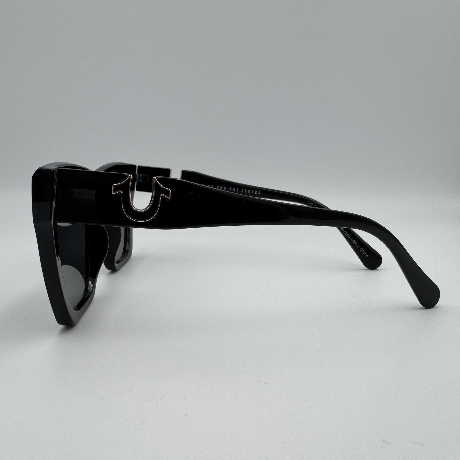 TRUE RELIGION Womens Glossy Black Oversized Sunglasses thumbnail 4