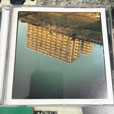 Looking at the same moon / Thumbnail