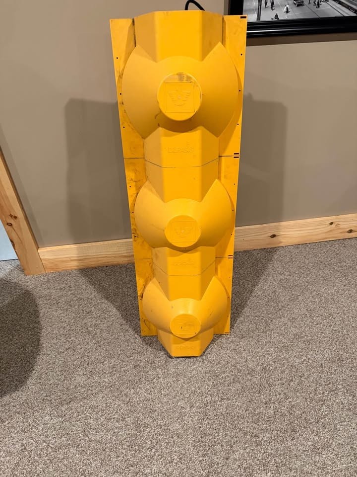 Mancave Christmas Idea Authentic Eagle Durisig Traffic Light 12"  LED Arrows  X