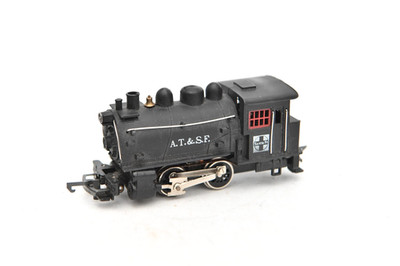 LIFE LIKE SPUR H0 AT&SF 0-4-0 DOCKSIDE SWITCHER LOKOMOTIVE SANTA FA