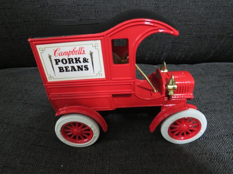 VINTAGE CAMPBELL PORK & BEANS COIN BANK 1905 FORD DELIVERY TRUCK REPLICA NEW