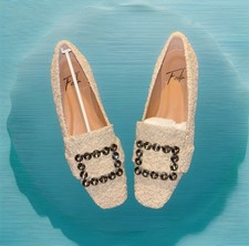 Schuhe Sand/beige ,silbrige Spange mit Glasst...