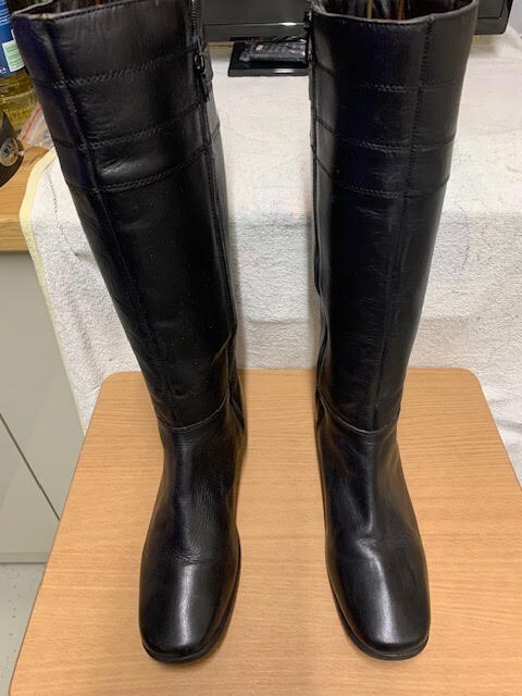 PAVERS Knee High Wedges Heel Black Leather Boots Size UK (41) 27