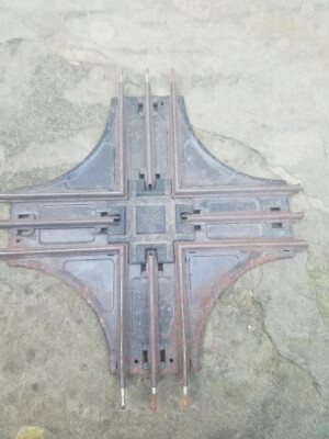 2 Marx Train Track  90 Degree Crossing O27 Gauge Model Railroad