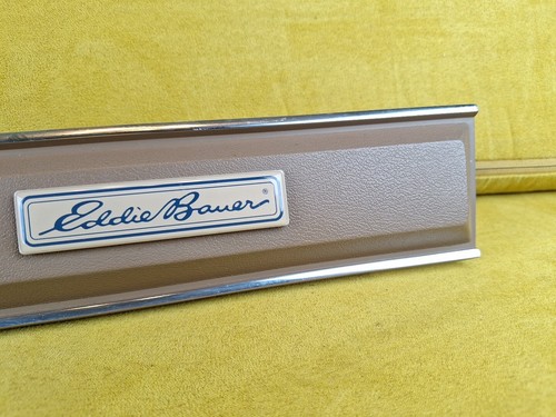 1984 - 1988 Ford Bronco II Dash Trim (Above Glovebox) Brown Tan OEM E27B1004338 - Picture 5 of 8