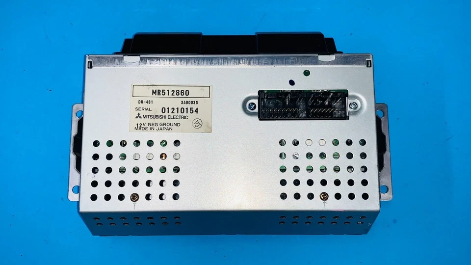 Pantalla de visualización de tablero de información OEM 2001-2006 Mitsubishi Montero XLS MR512860 Foto 2 de 2