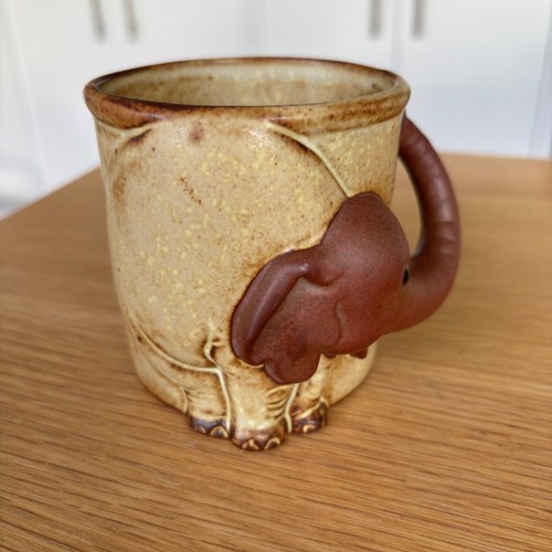 Taza de cerámica de elefante de cerámica Gempo de colección con mango de baúl - Imagen 6 de 14